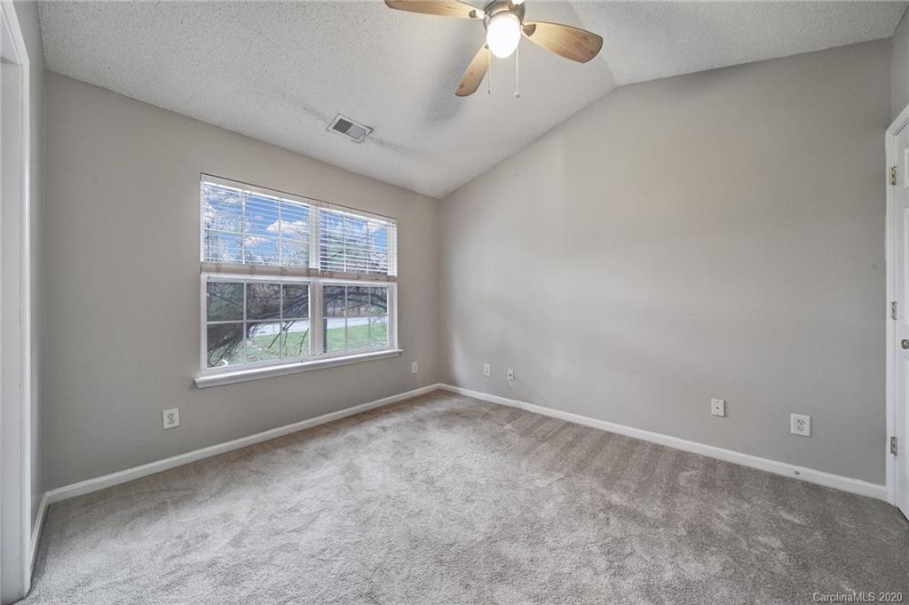 212 Butler Place Fort Mill, SC 29715 - Photo 26 of 37 Gallery Image 26