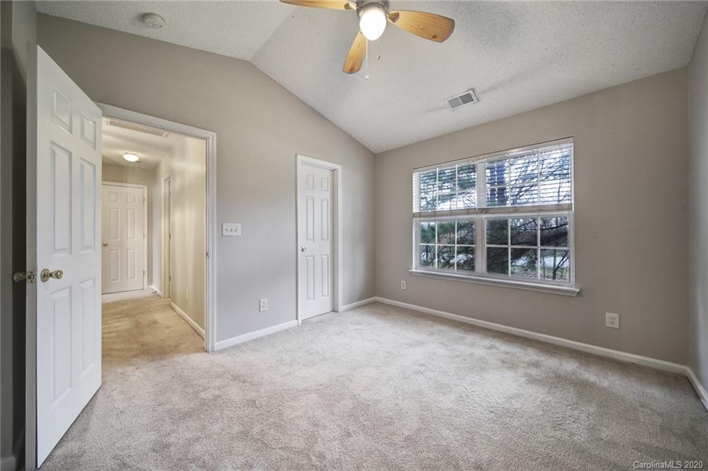 212 Butler Place Fort Mill, SC 29715 - Photo 27 of 37 Gallery Image 27
