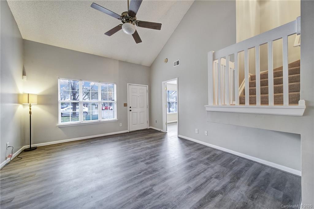 212 Butler Place Fort Mill, SC 29715 - Photo 8 of 37 Gallery Image 8