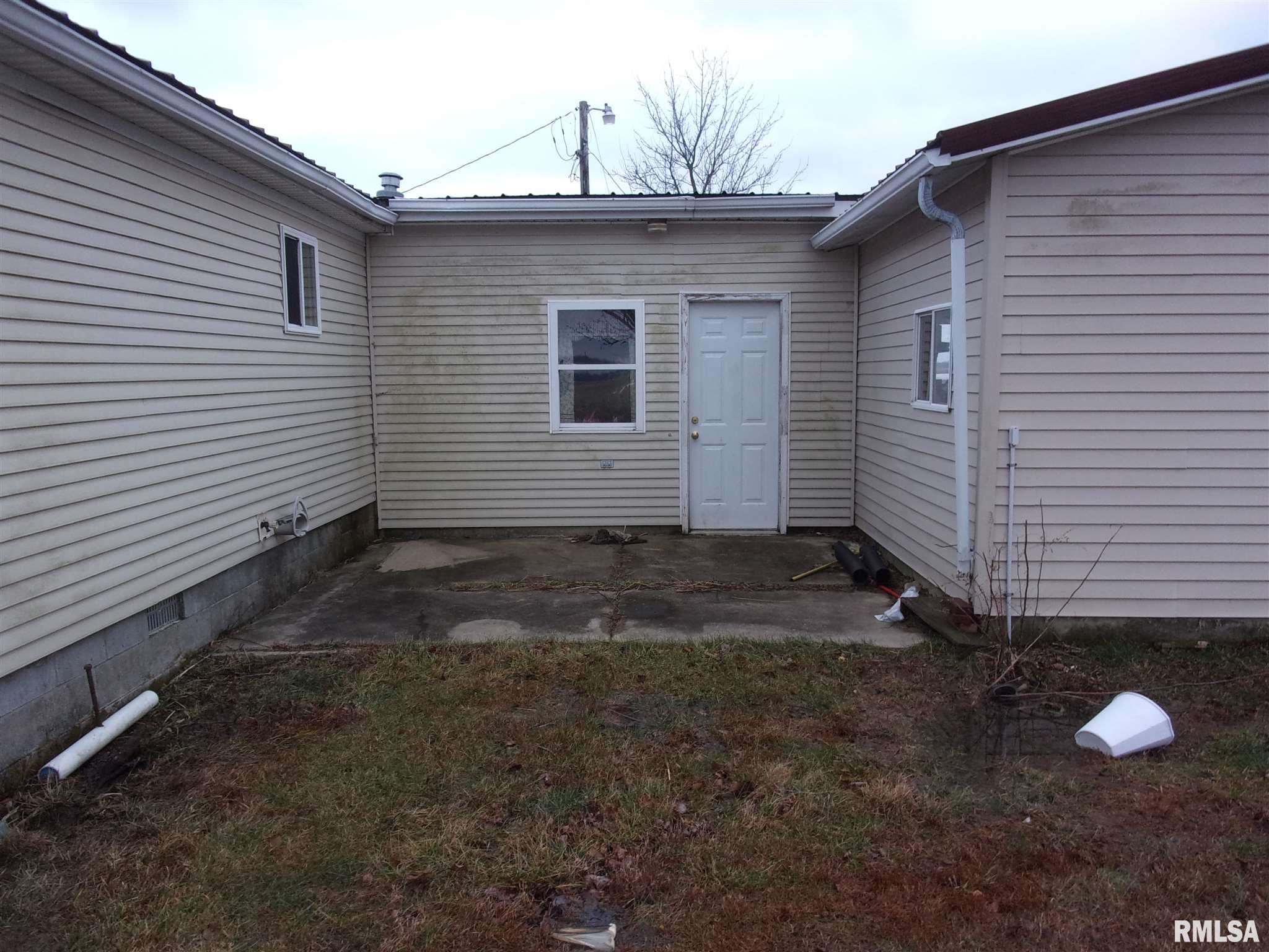 12725 Jolliff Bridge Road Centralia, IL 62801 - Photo 38 of 42