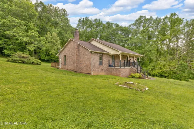 $459,900 | 243 Bunch Lane, Clinton, TN 37716