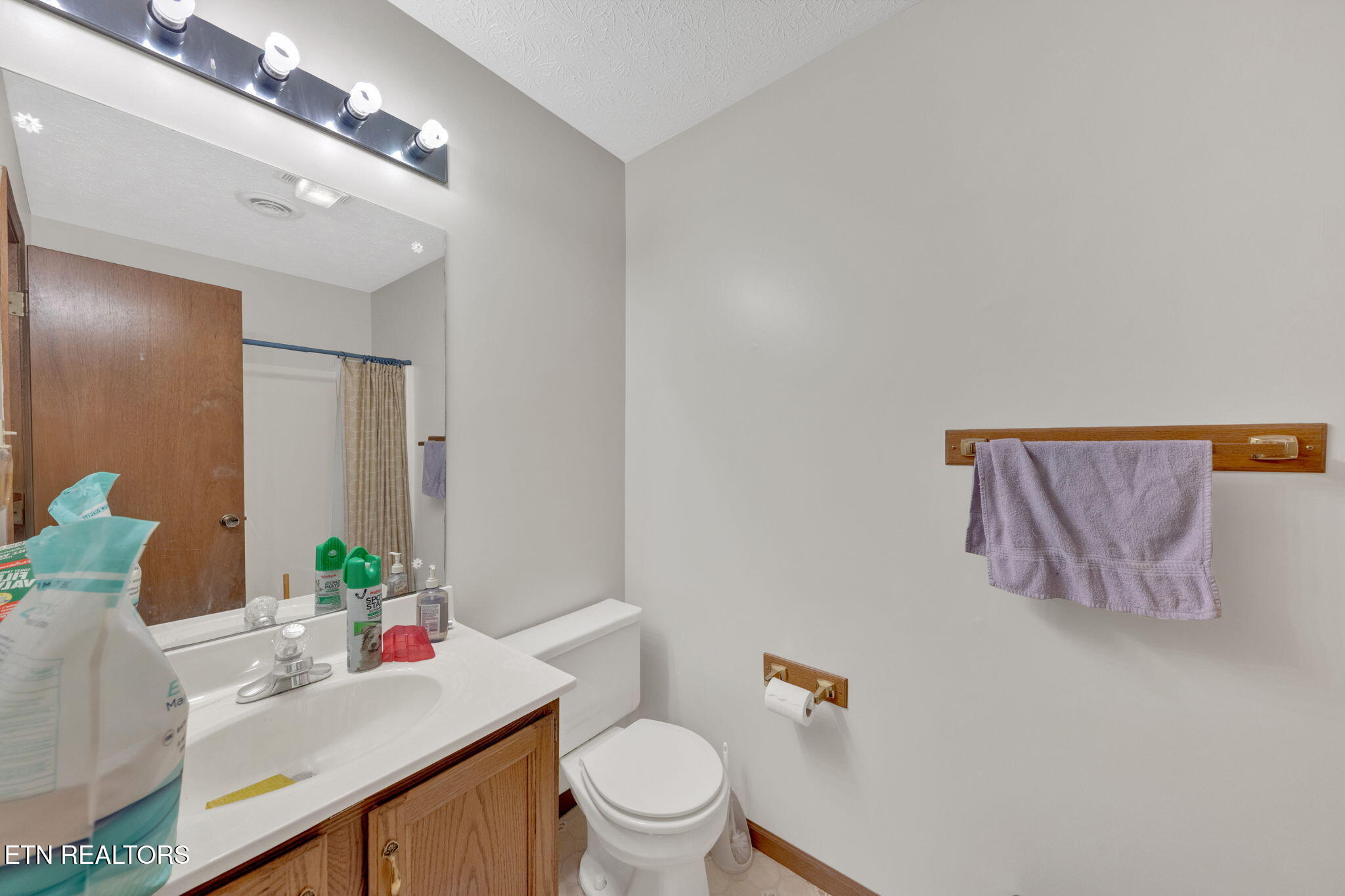 243 Bunch Lane Clinton, TN 37716 - Photo 40 of 47 41-web-or-mls-M50A6597