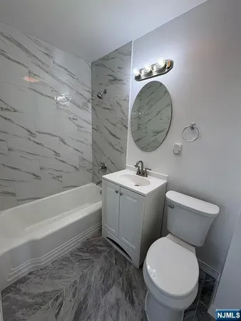 $2,650 | 114 Overlook Avenue, Unit 2, Belleville, NJ 07109