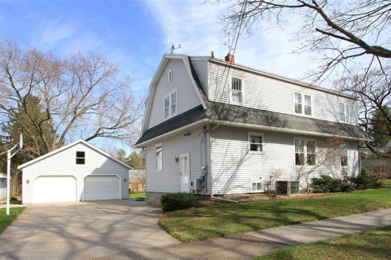 2024 Centeridge Road Kalamazoo, MI 49008 - Photo 1 of 18 Primary Photo