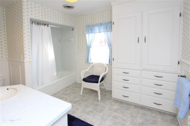 2024 Centeridge Road Kalamazoo, MI 49008 - Photo 16 of 18 Additional Photo