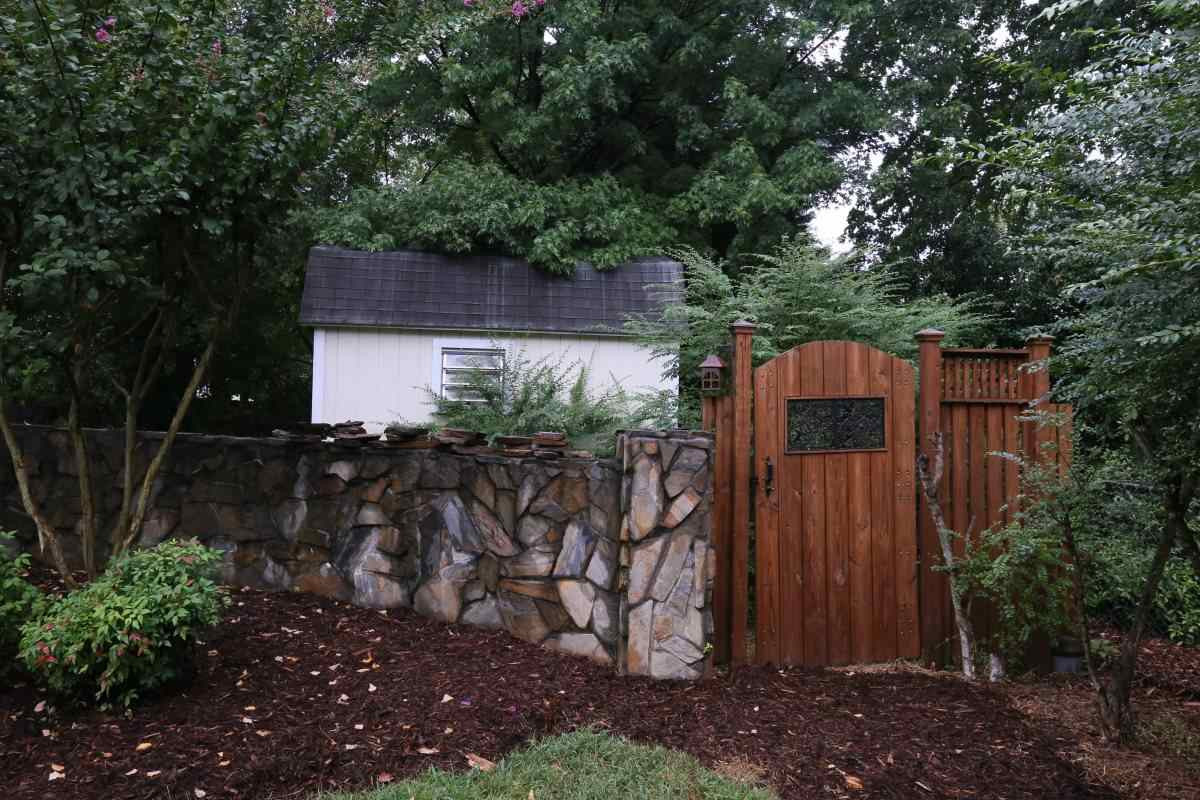 1013 Deerfield Road Raleigh, NC 27609 - Photo 16 of 25 Photo 16