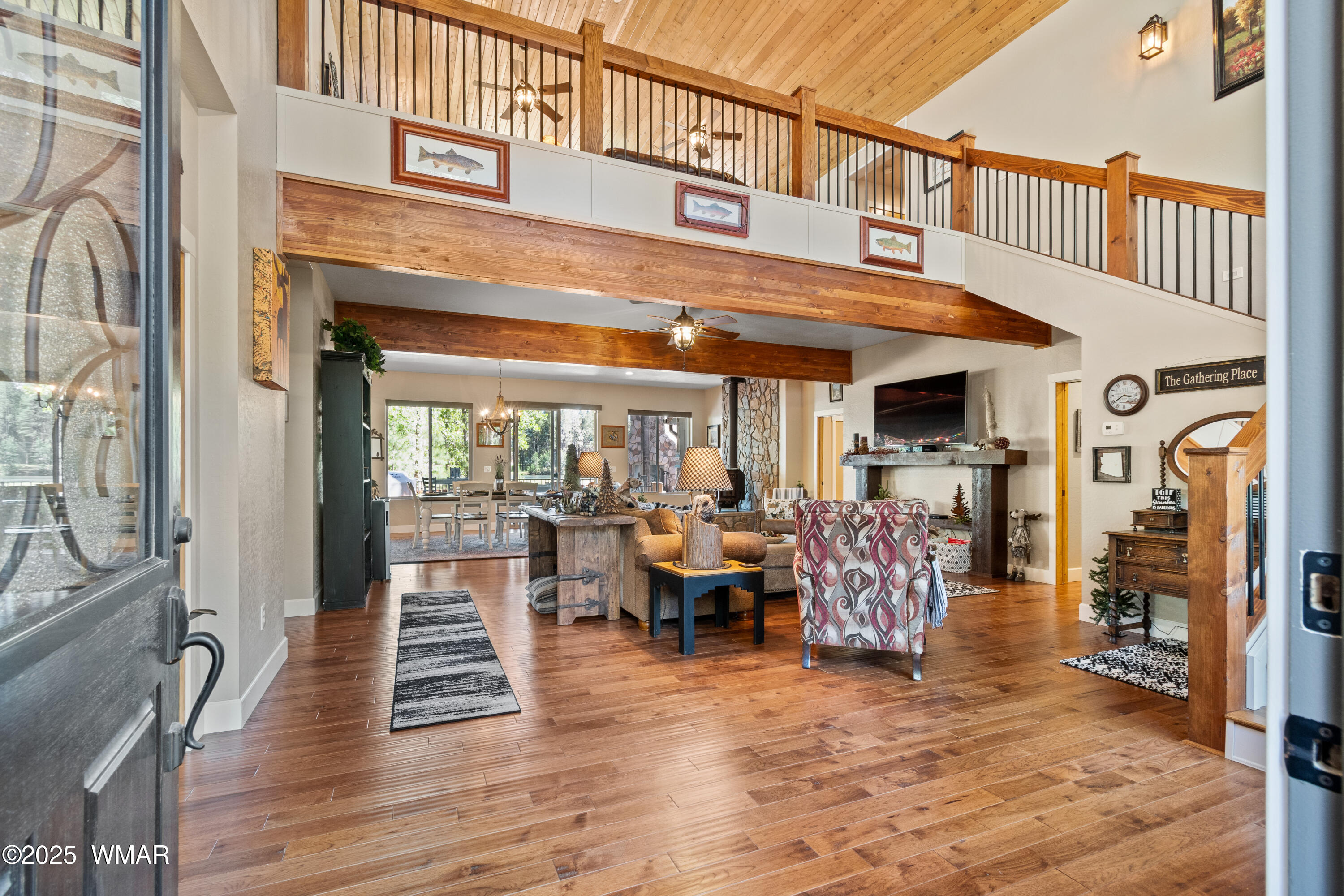 8173 White Oak Road Pinetop, AZ 85935 - Photo 9 of 79 Living to Loft
