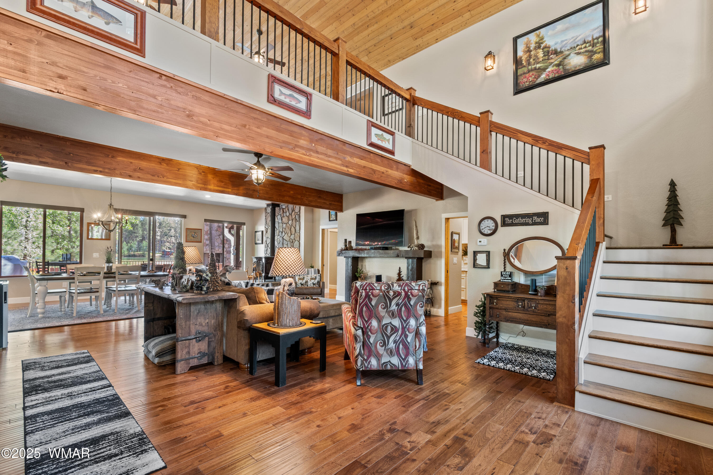 8173 White Oak Road Pinetop, AZ 85935 - Photo 10 of 79 Living to Loft