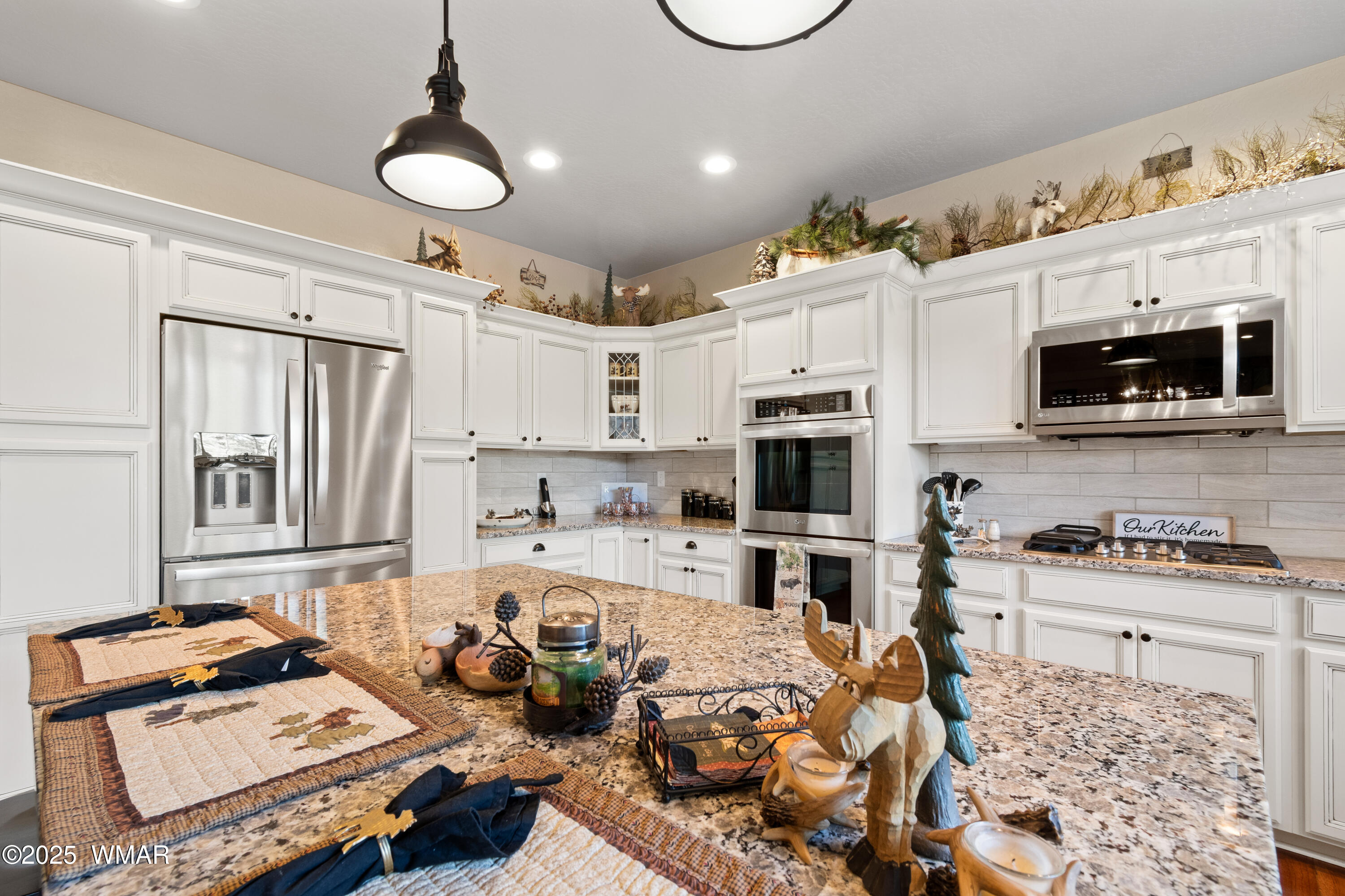 8173 White Oak Road Pinetop, AZ 85935 - Photo 17 of 79 Kitchen