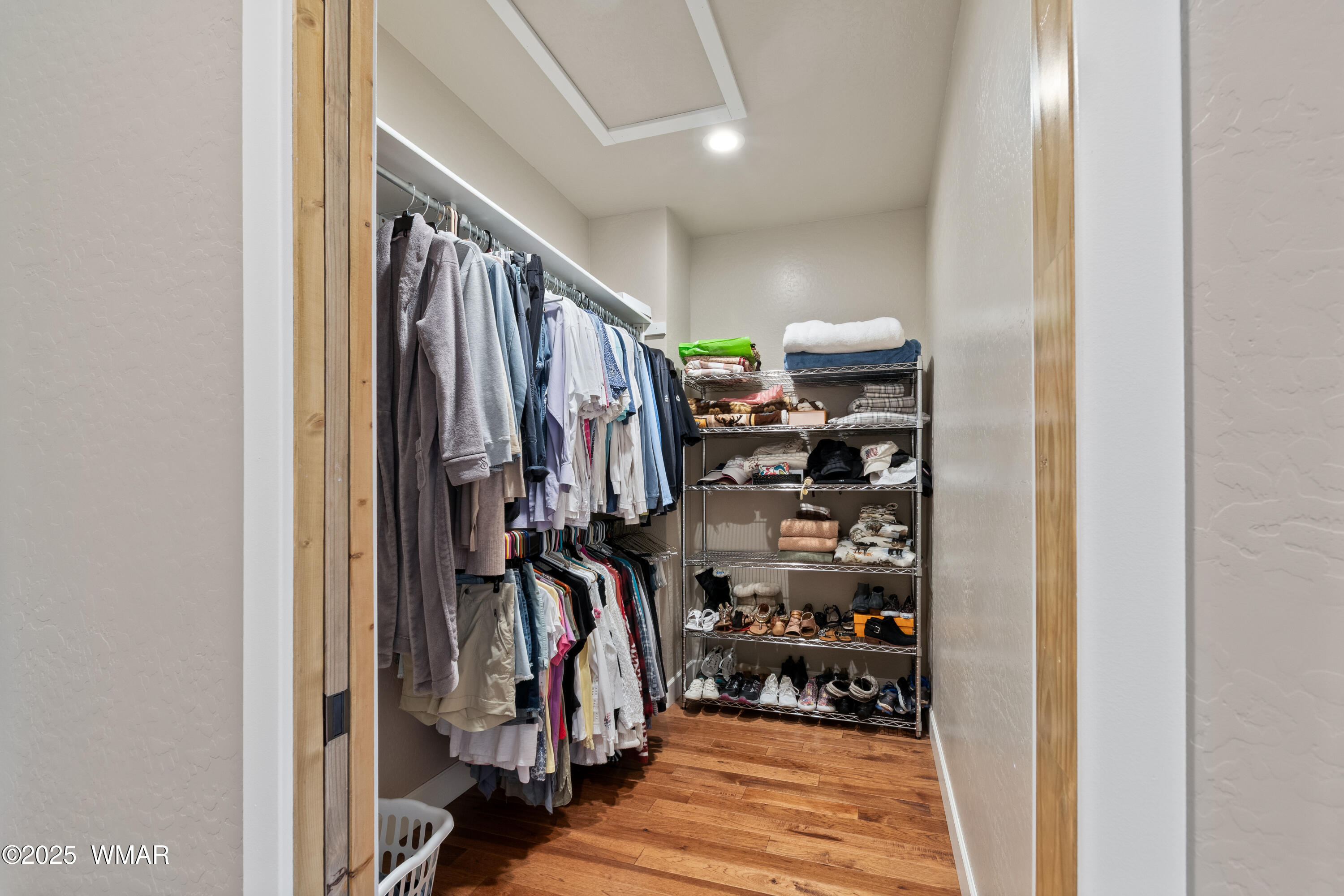 8173 White Oak Road Pinetop, AZ 85935 - Photo 28 of 79 Primary Closet