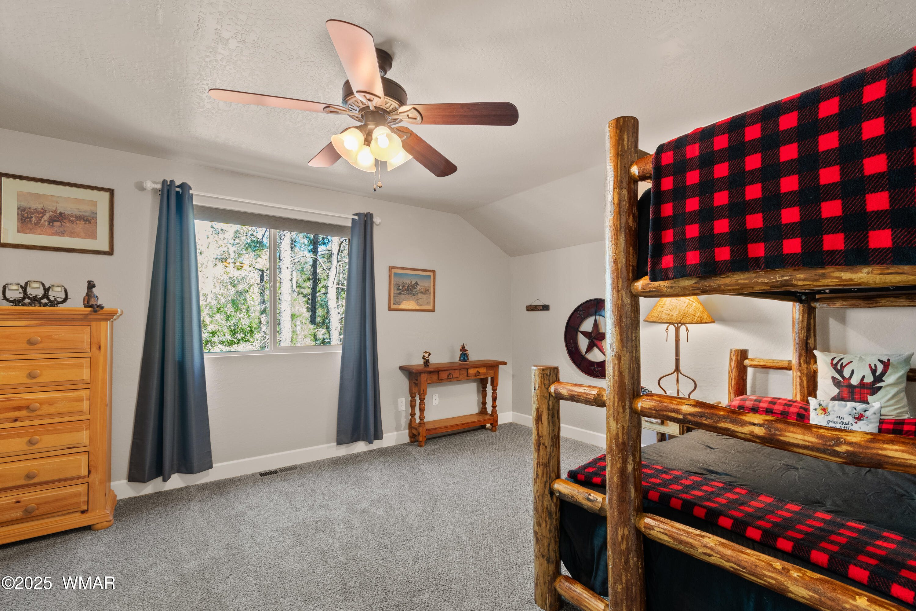 8173 White Oak Road Pinetop, AZ 85935 - Photo 39 of 79 Bunk Room