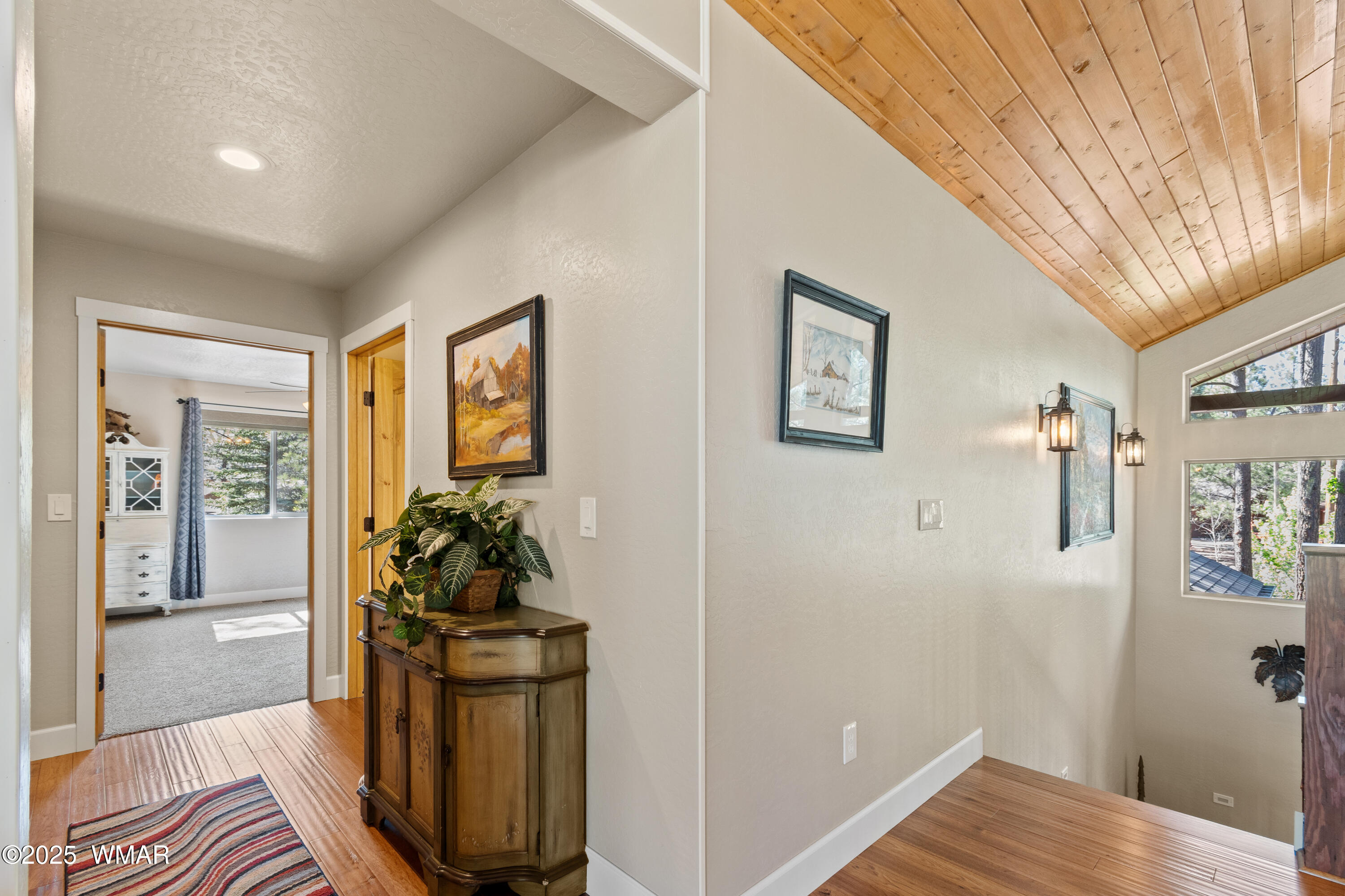 8173 White Oak Road Pinetop, AZ 85935 - Photo 41 of 79 Stair Landing