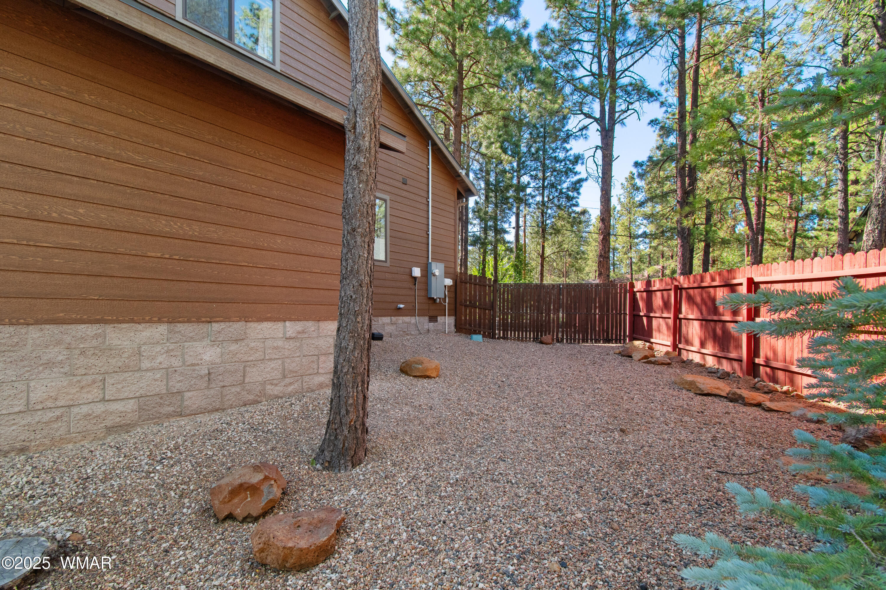 8173 White Oak Road Pinetop, AZ 85935 - Photo 55 of 79 Side Yard