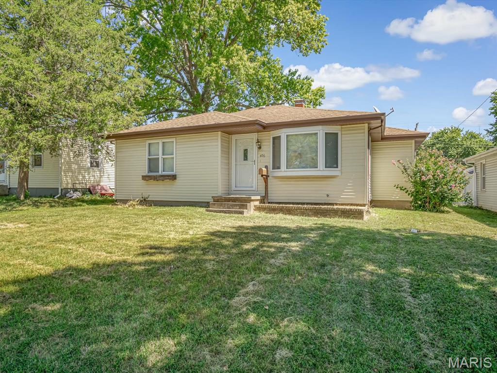 406 Grand Avenue Waterloo, IL 62298 - Photo 2 of 13