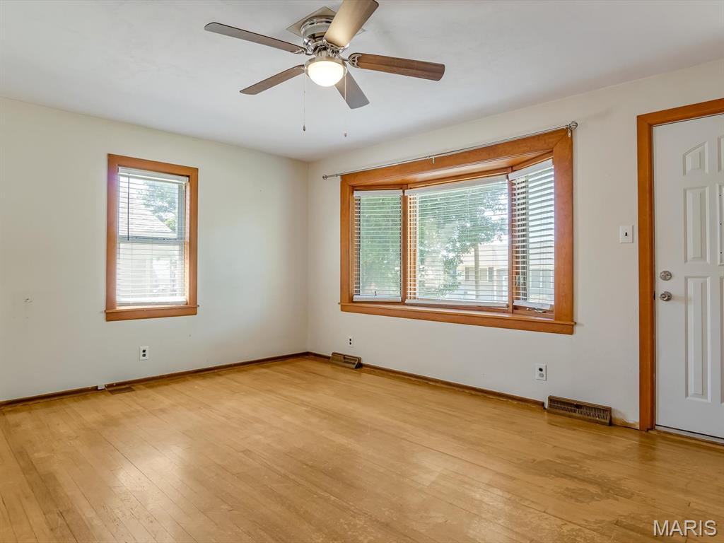 406 Grand Avenue Waterloo, IL 62298 - Photo 3 of 13