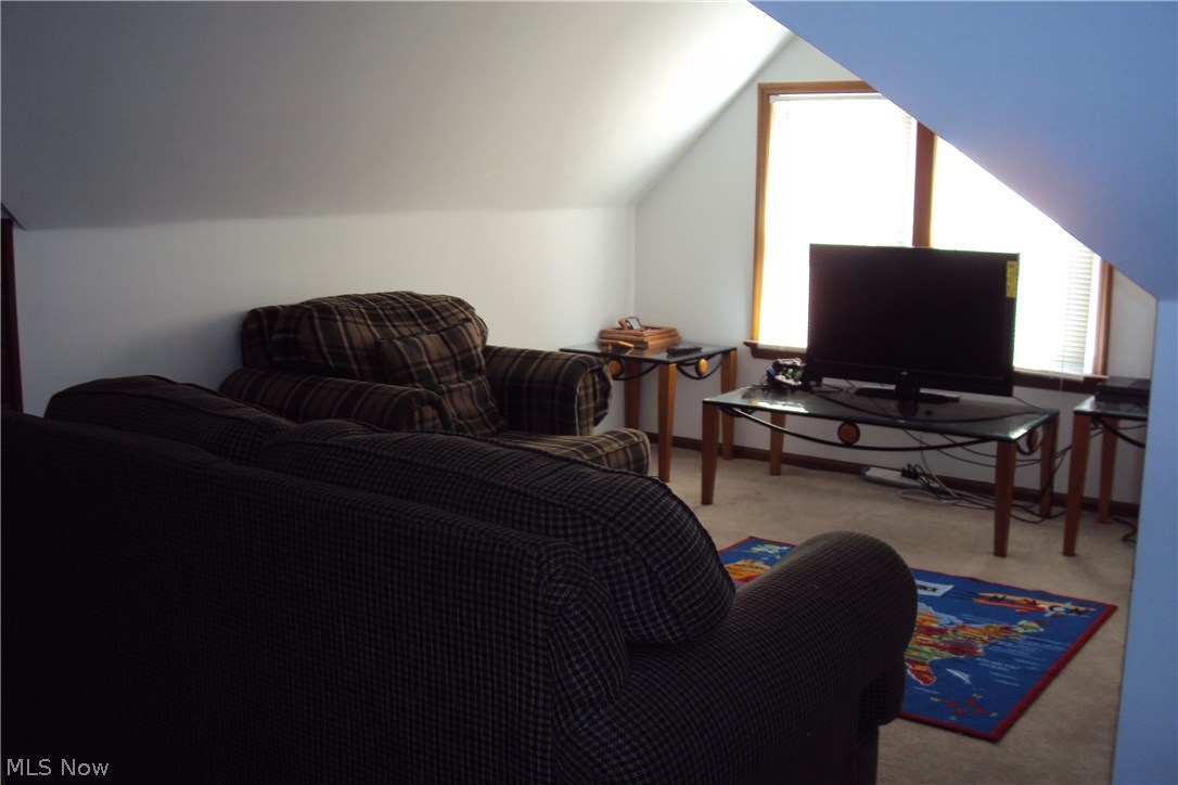 1364 Haverston Road Lyndhurst, OH 44124 - Photo 11 of 17 Gallery Image 11