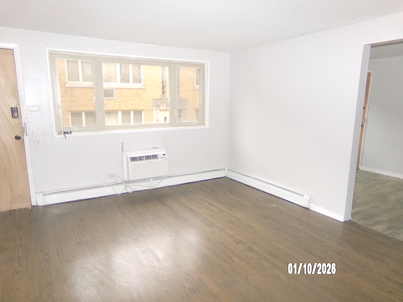 2018 West 111th Street, Unit 2018 Chicago, IL 60643 - Photo 4 of 15