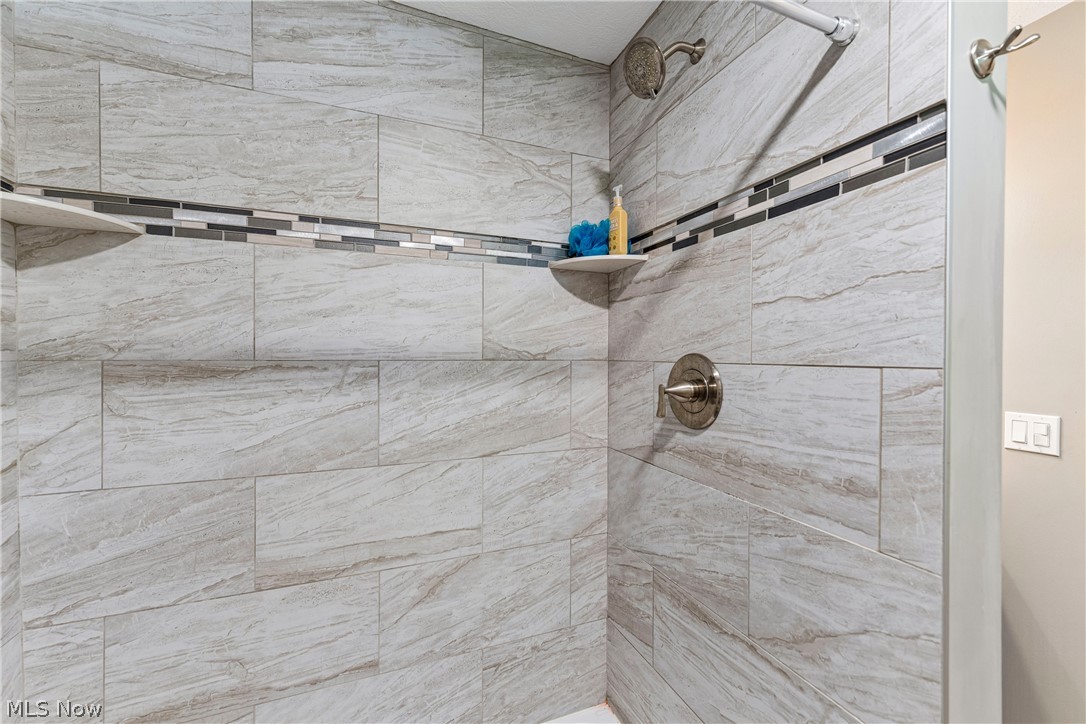6711 Norwalk Road Medina, OH 44256 - Photo 28 of 46 Second floor full bathroom walk-in shower