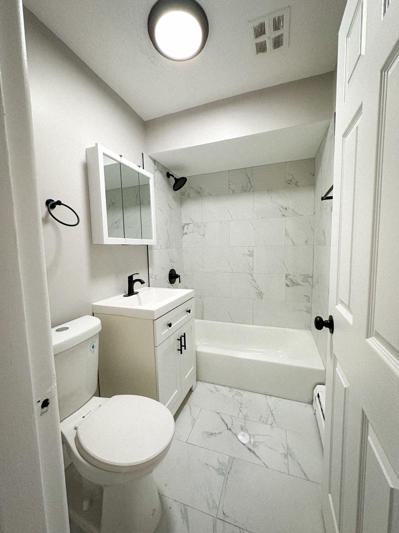 4300 North Keystone Avenue, Unit 2A Chicago, IL 60641 - Photo 10 of 13