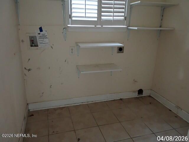 97046 Katfish Yulee, FL 32097 - Photo 8 of 10 Laundry room