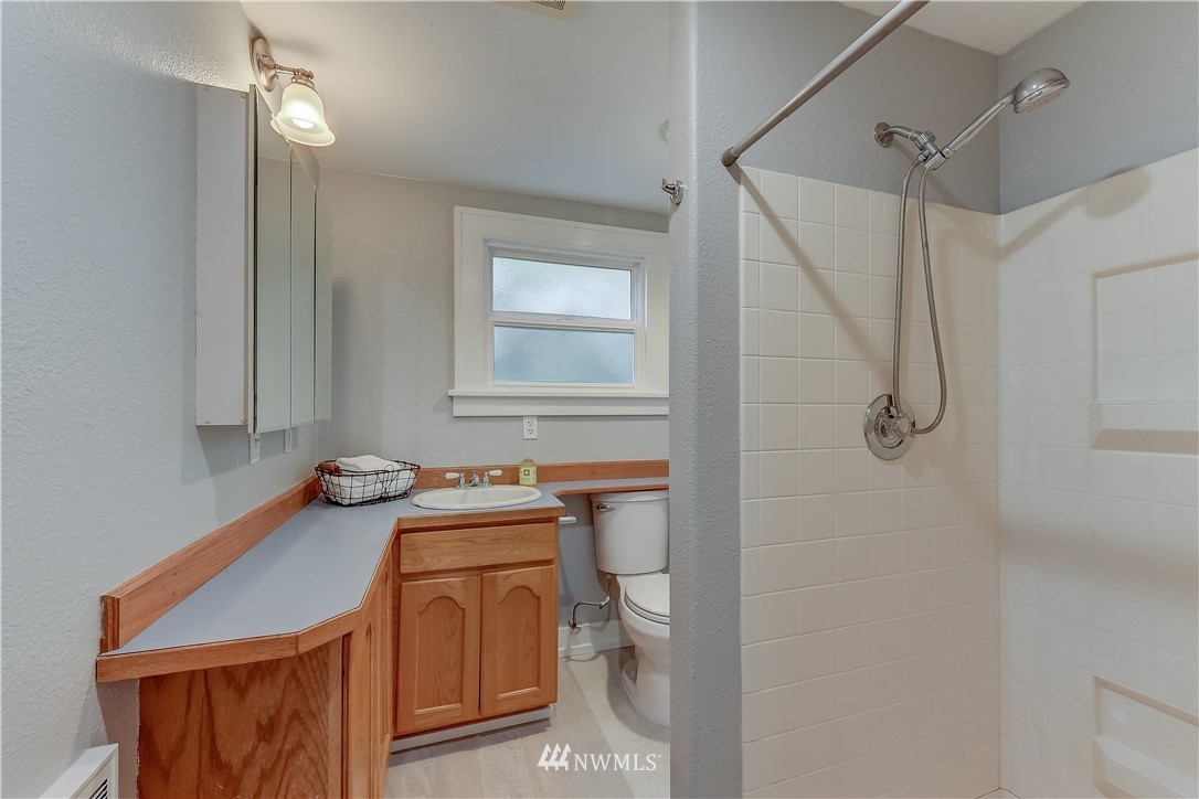 5620 Lowell Road Everett, WA 98203 - Photo 14 of 25