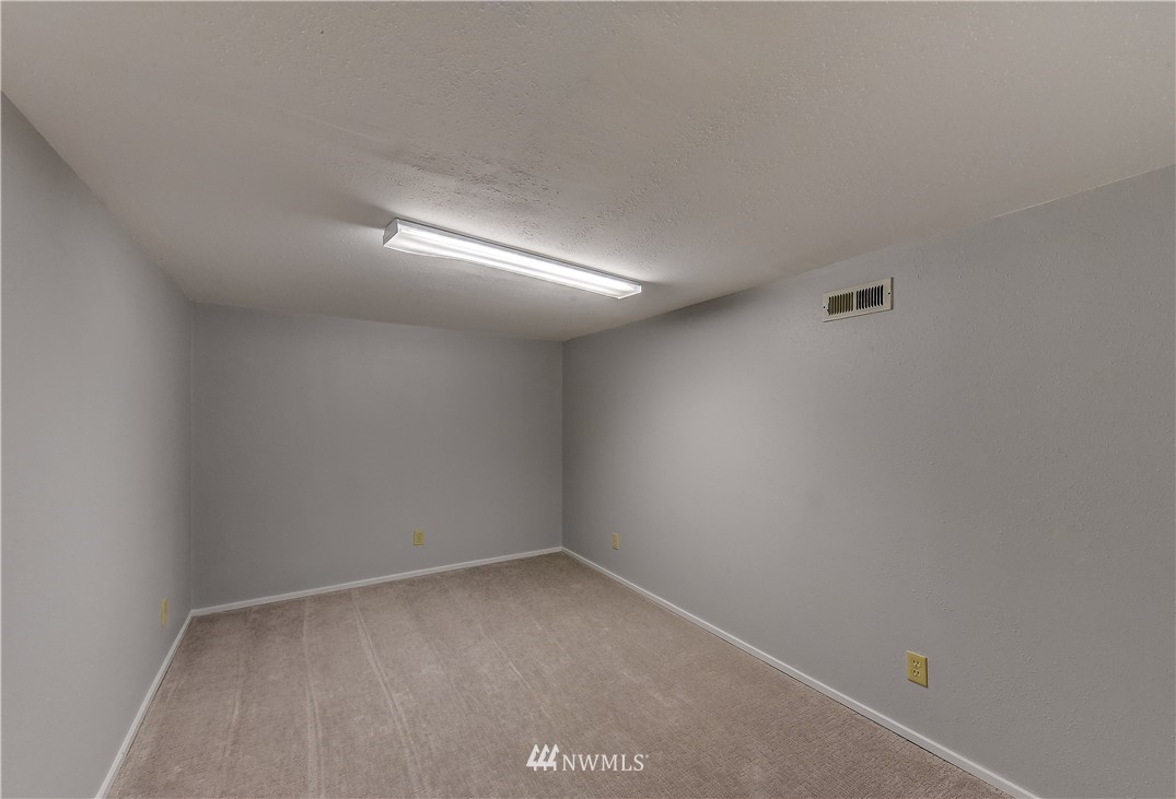 5620 Lowell Road Everett, WA 98203 - Photo 20 of 25