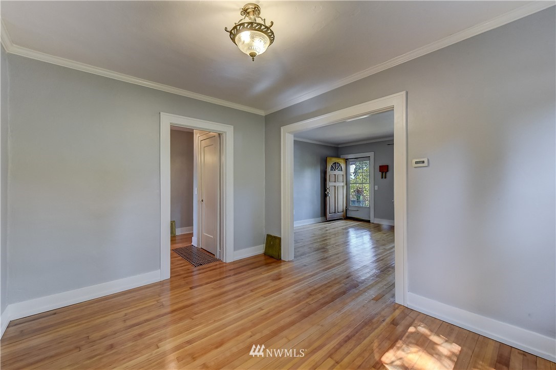 5620 Lowell Road Everett, WA 98203 - Photo 8 of 25