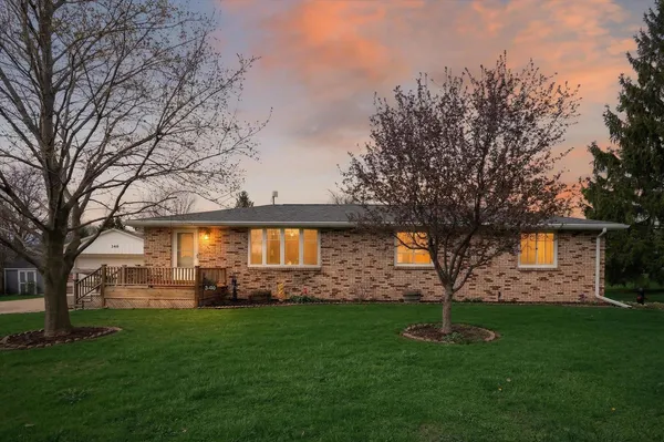 $200,000 | 340 West Shaffer Street, Dakota, IL 61018