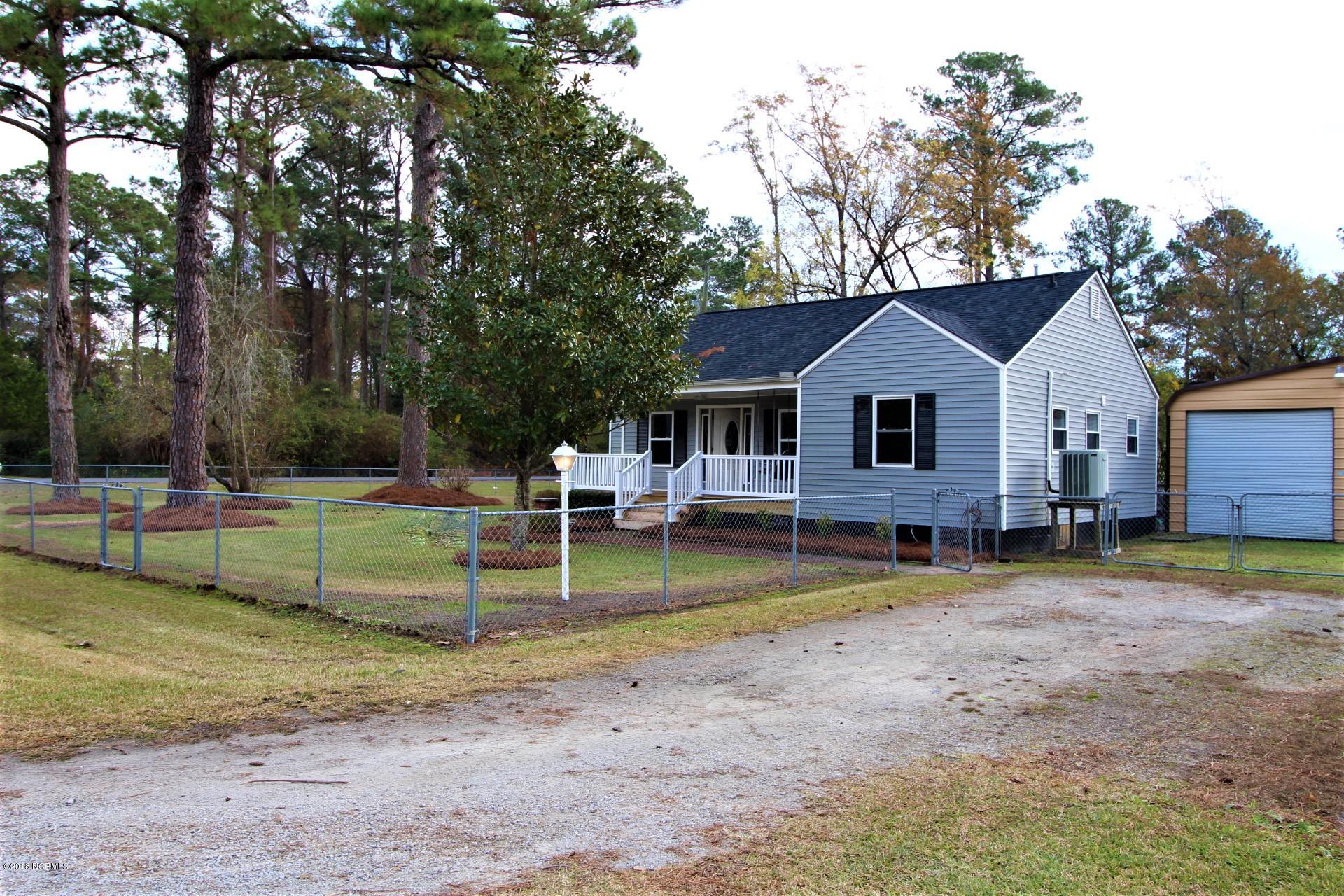 200 Riverside Drive New Bern, NC 28560 - Photo 64 of 64 Drive way
