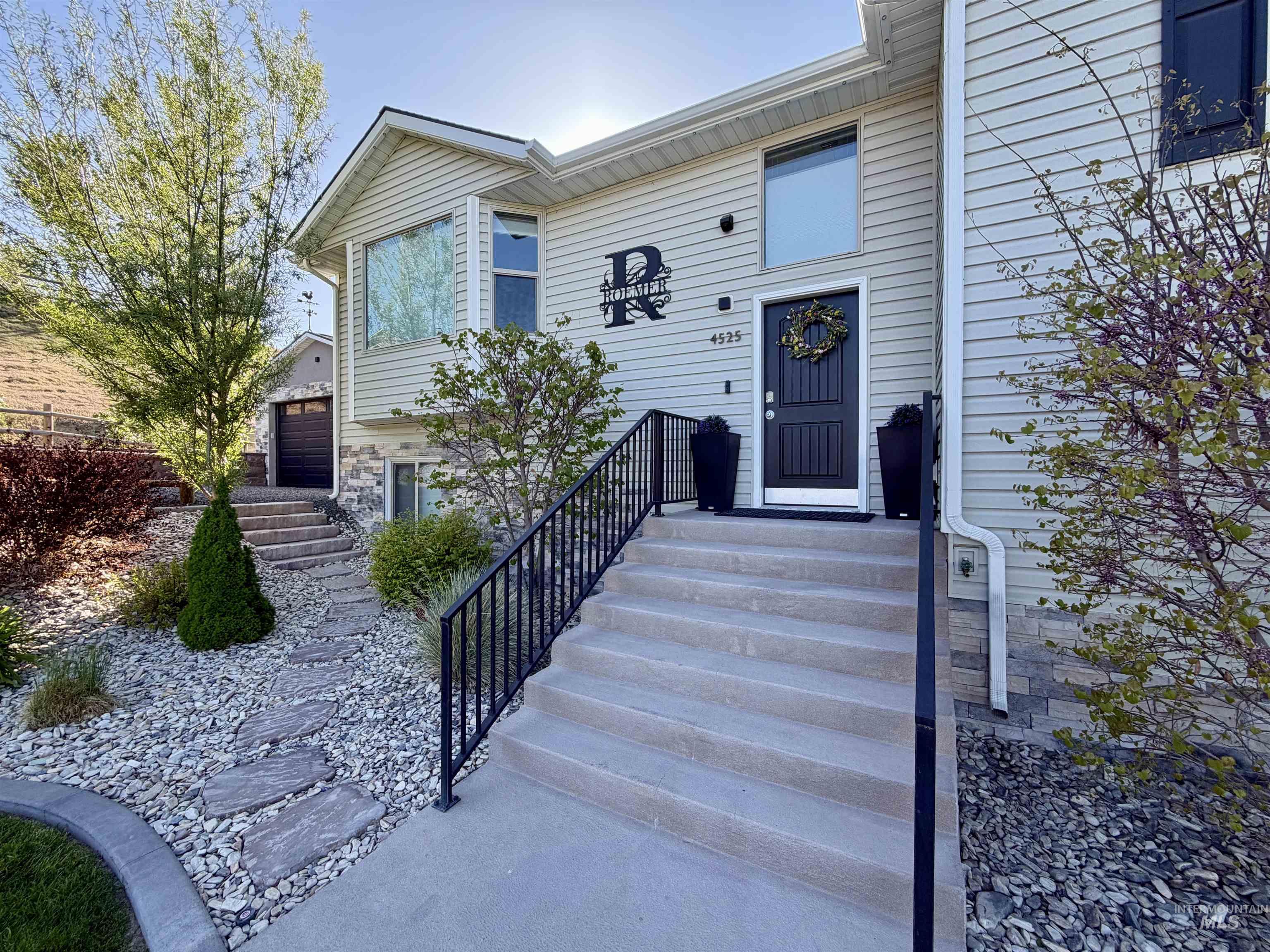 4525 Snake River Mesa Road Buhl, ID 83316 - Photo 4 of 50