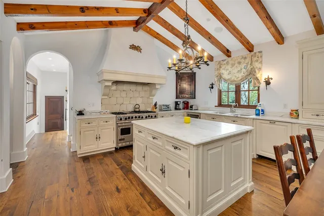 $6,875,000 | 204 8th Street, Unit COTTAGE 44), Sea Island, GA 31561