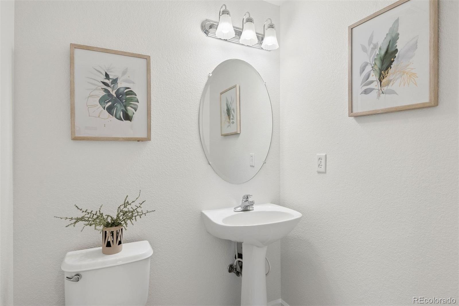 10747 Towerbridge Circle Highlands Ranch, CO 80130 - Photo 13 of 35