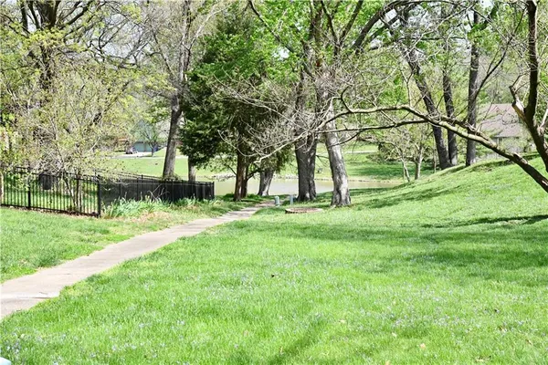 $485,000 | 3510 Northeast Kingwood Place, Lee's Summit, MO 64064