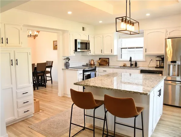 $485,000 | 3510 Northeast Kingwood Place, Lee's Summit, MO 64064