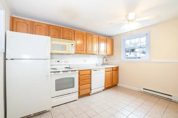 $1,875 | 13 Summer Street, Unit 5, Westborough, MA 01581