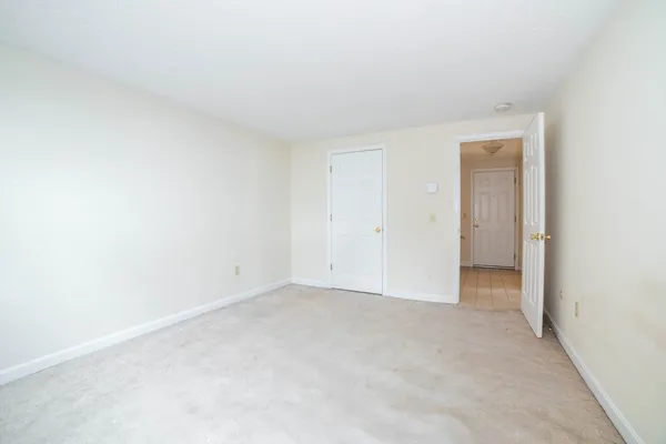 $1,875 | 13 Summer Street, Unit 5, Westborough, MA 01581