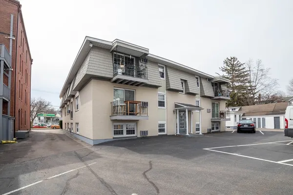 $1,875 | 13 Summer Street, Unit 5, Westborough, MA 01581