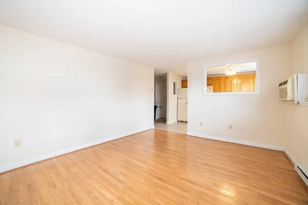 $1,875 | 13 Summer Street, Unit 5, Westborough, MA 01581