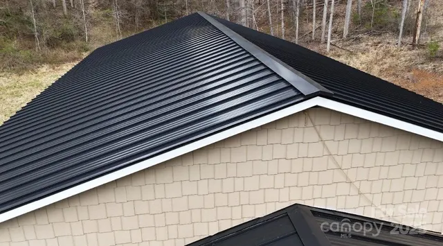 a close view of a bathtub in the balcony