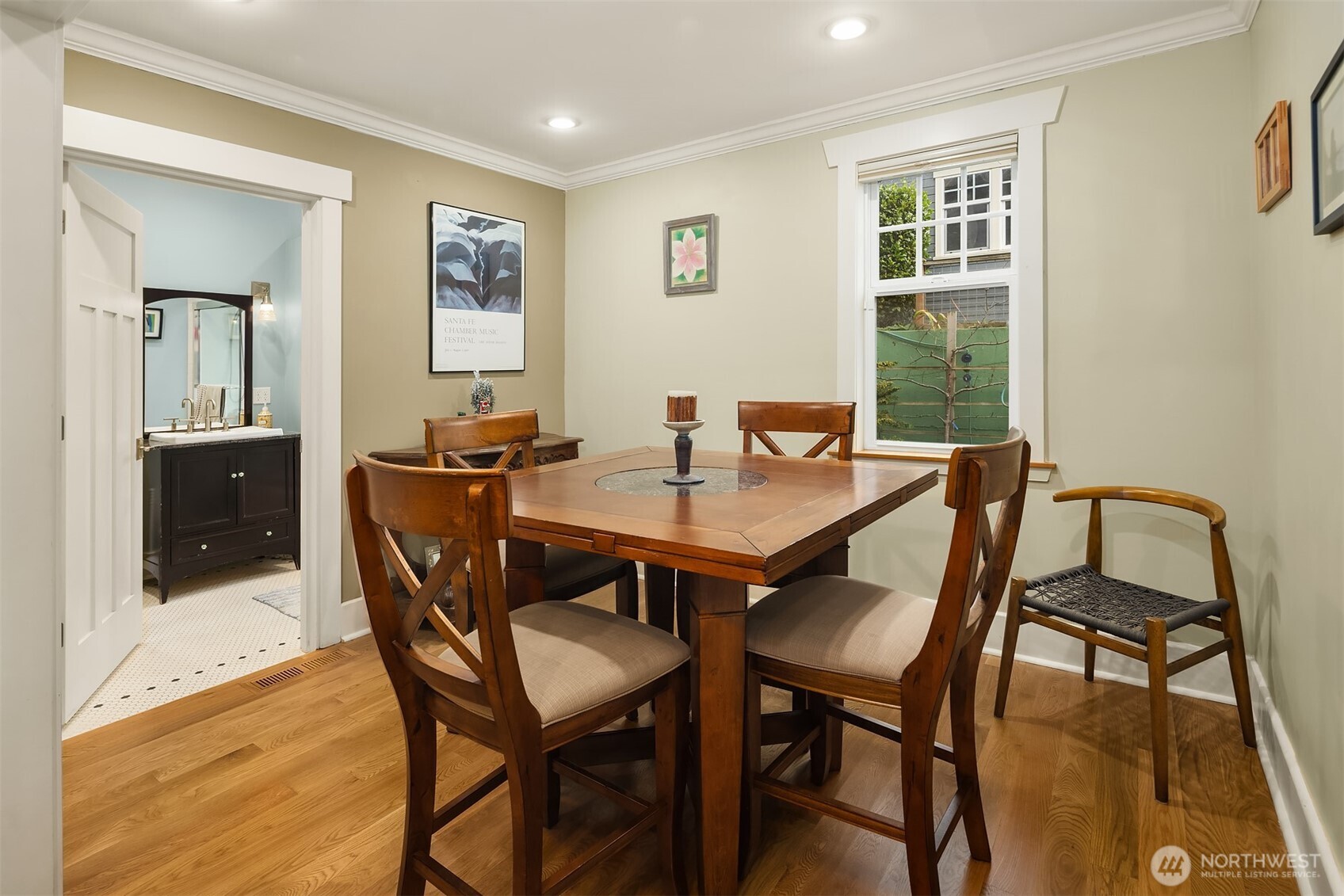 6016 44th Avenue Southwest Seattle, WA 98136 - Photo 13 of 31