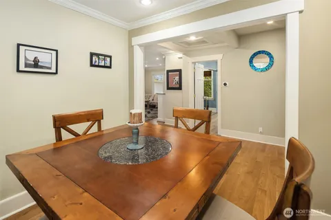 $1,385,000 | 6016 44th Avenue Southwest, Seattle, WA 98136