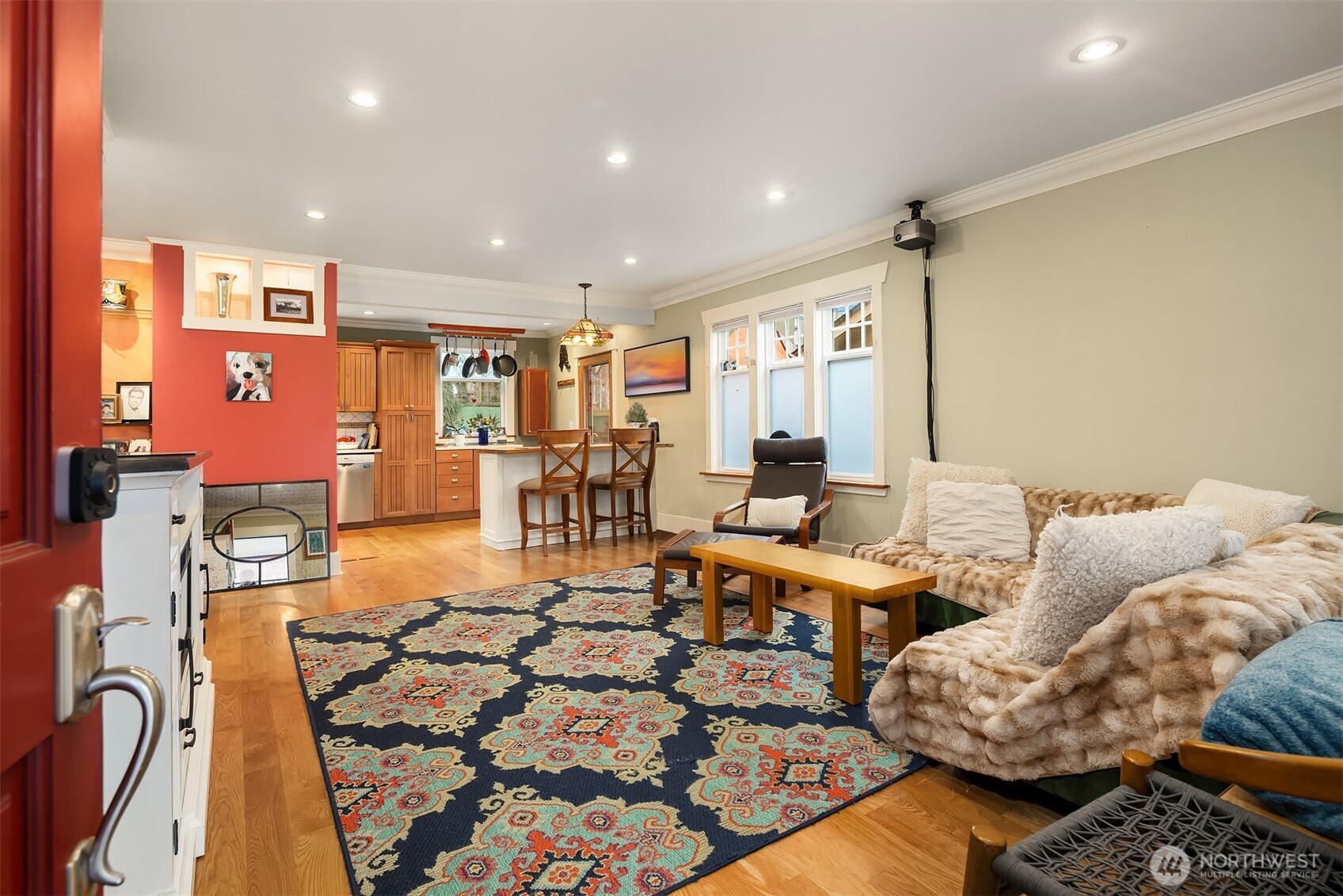 6016 44th Avenue Southwest Seattle, WA 98136 - Photo 5 of 31