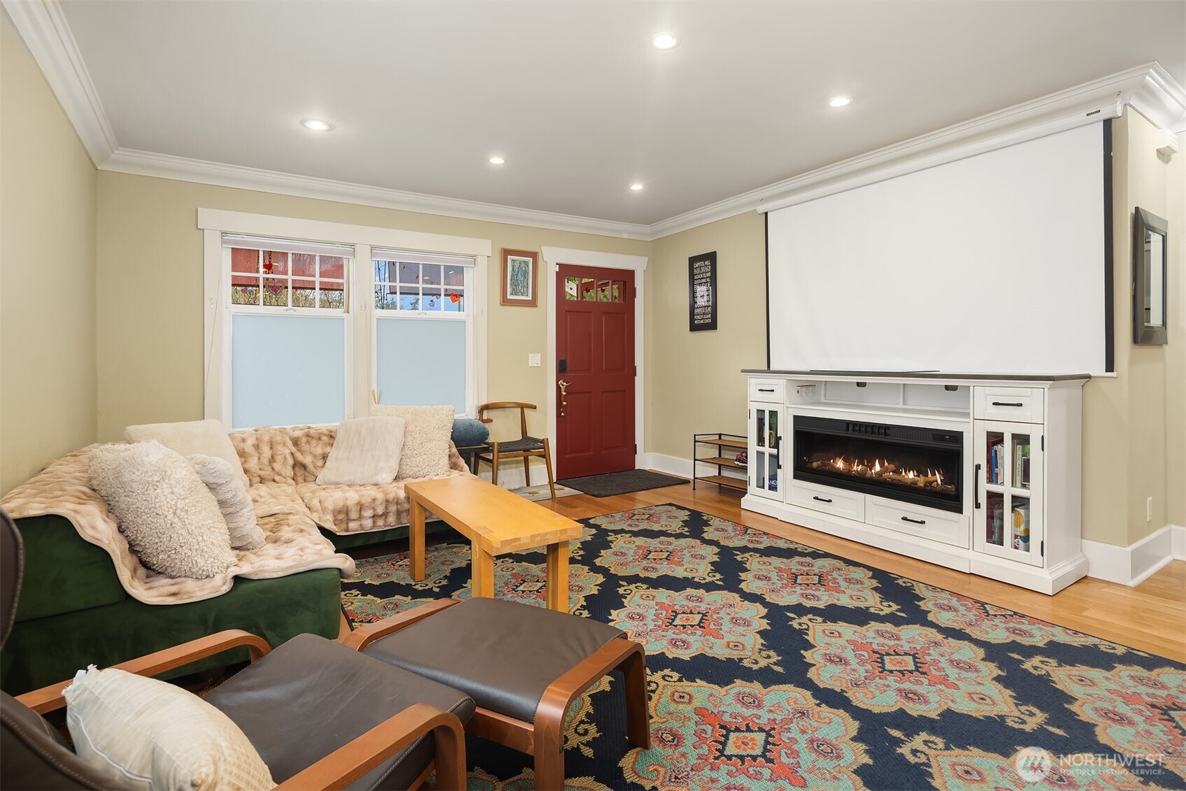 6016 44th Avenue Southwest Seattle, WA 98136 - Photo 6 of 31