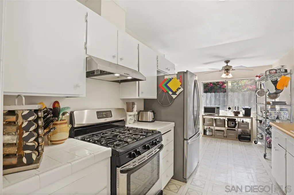13964 Sam O Reno Road Poway, CA 92064 - Photo 5 of 21 Gallery Image 5