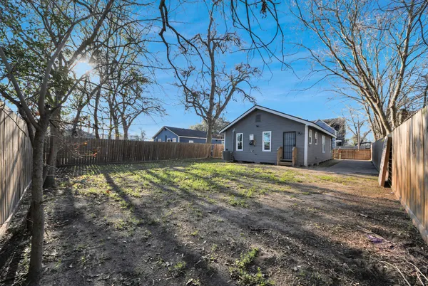 a house view with a outdoor space