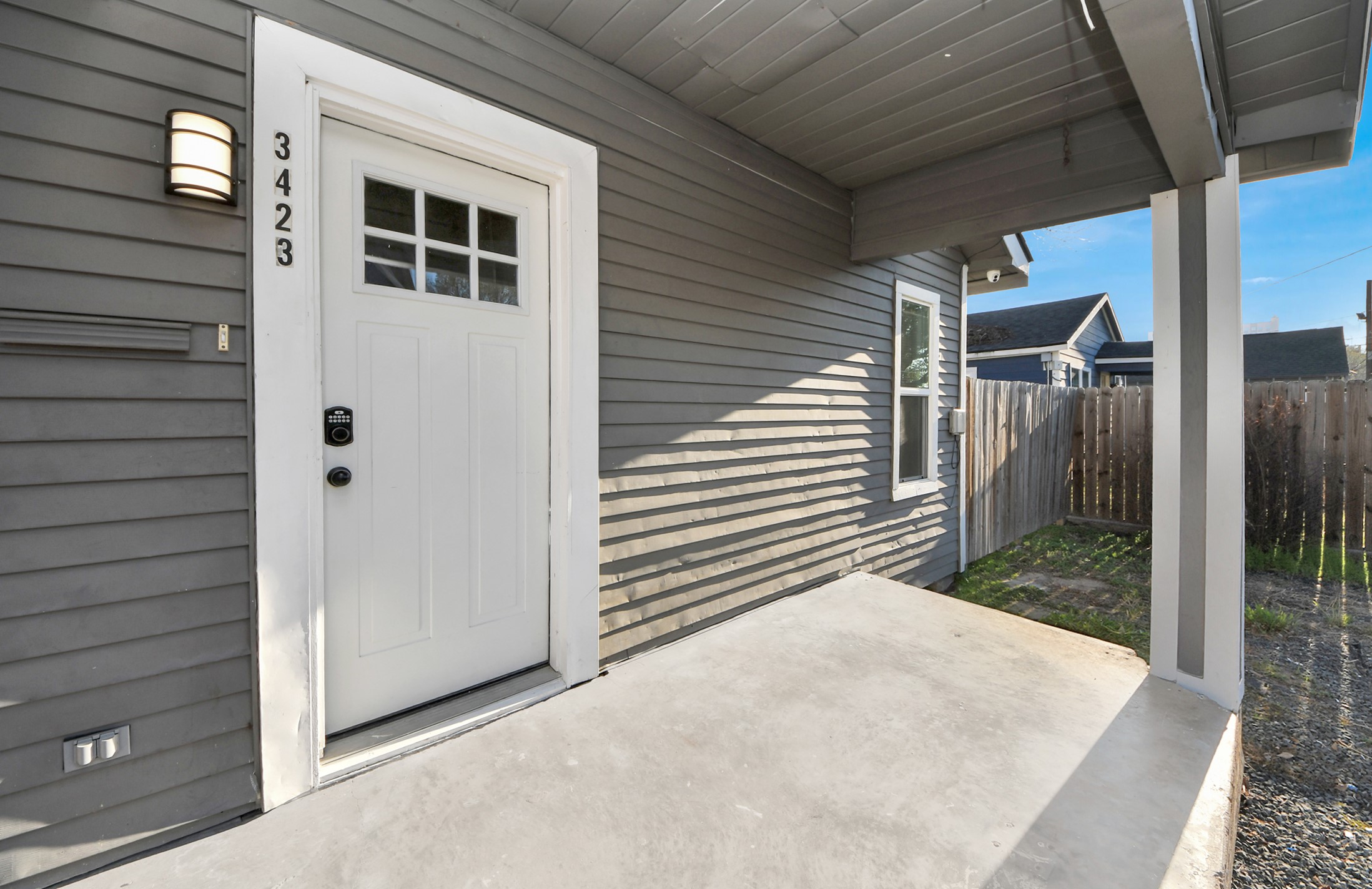 3423 Beulah Street Houston, TX 77004 - Photo 5 of 36 a view of a house with a backyard