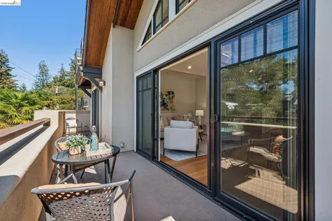 $1,095,000 | 3424 Richmond Boulevard, Oakland, CA 94611