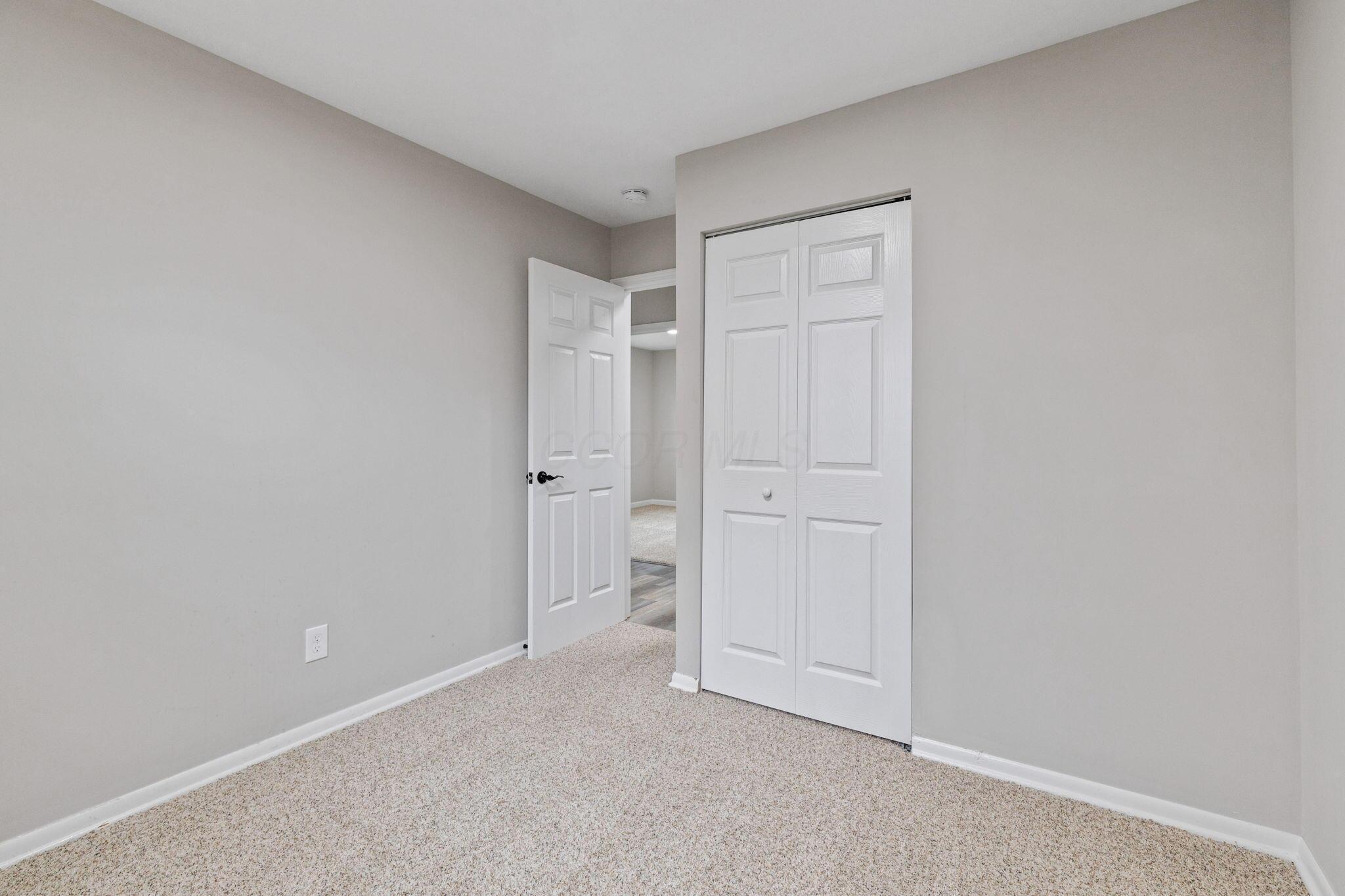89 Redmond Road Columbus, OH 43228 - Photo 17 of 25 2024-11-22 89 Redmond Rd 057