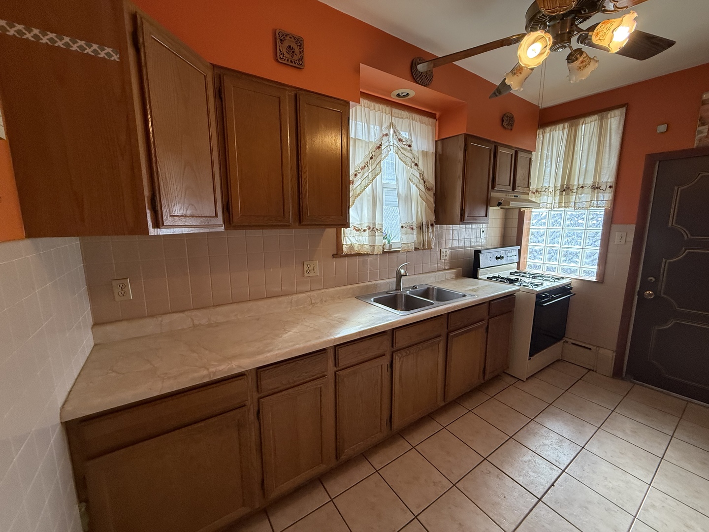 1310 North Monitor Avenue Chicago, IL 60651 - Photo 5 of 16