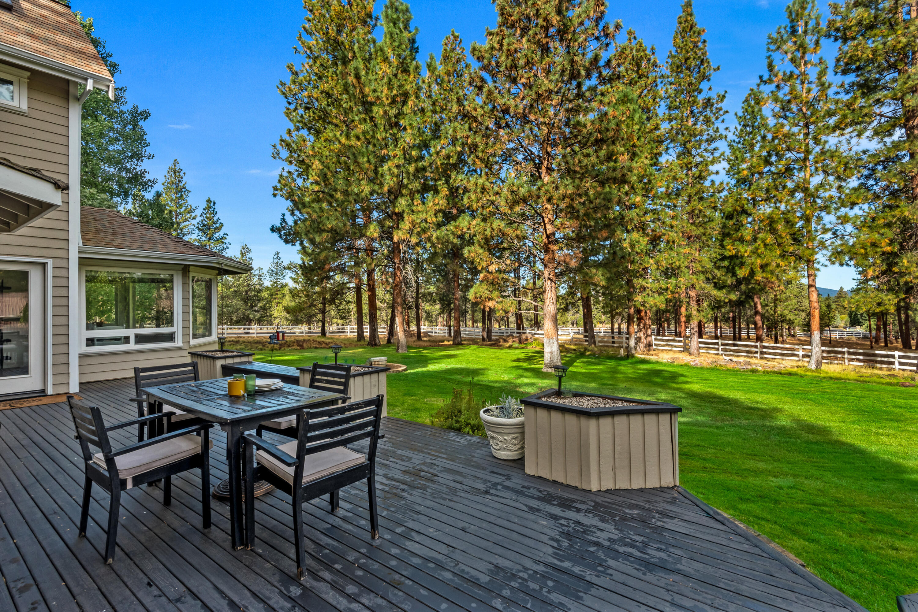 69550 Deer Ridge Road Sisters, OR 97759 - Photo 43 of 69 38